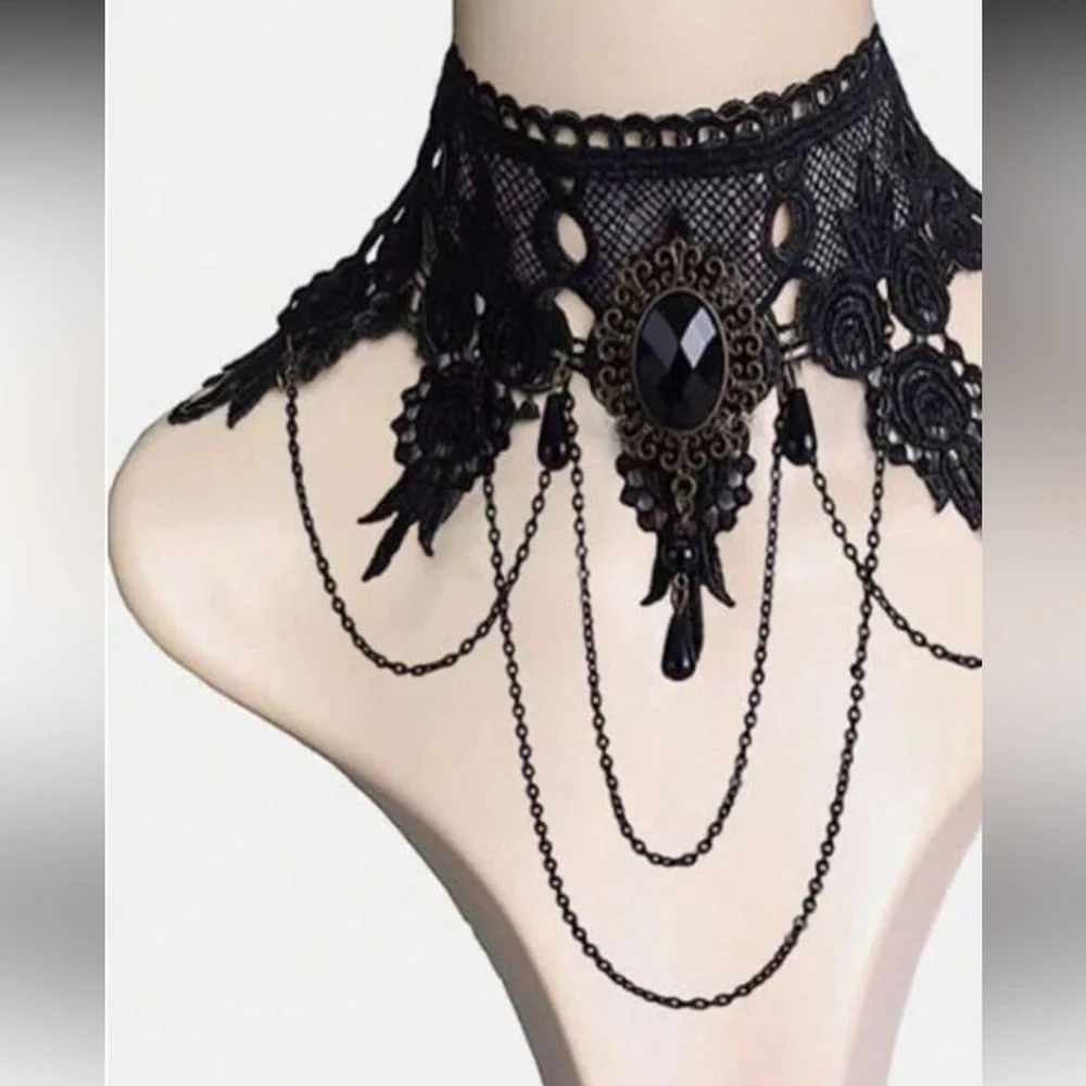 🎃🍂 Gothic Black Lace Choker Necklace